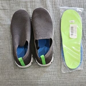 Kids Slip-On Sneakers & Insoles